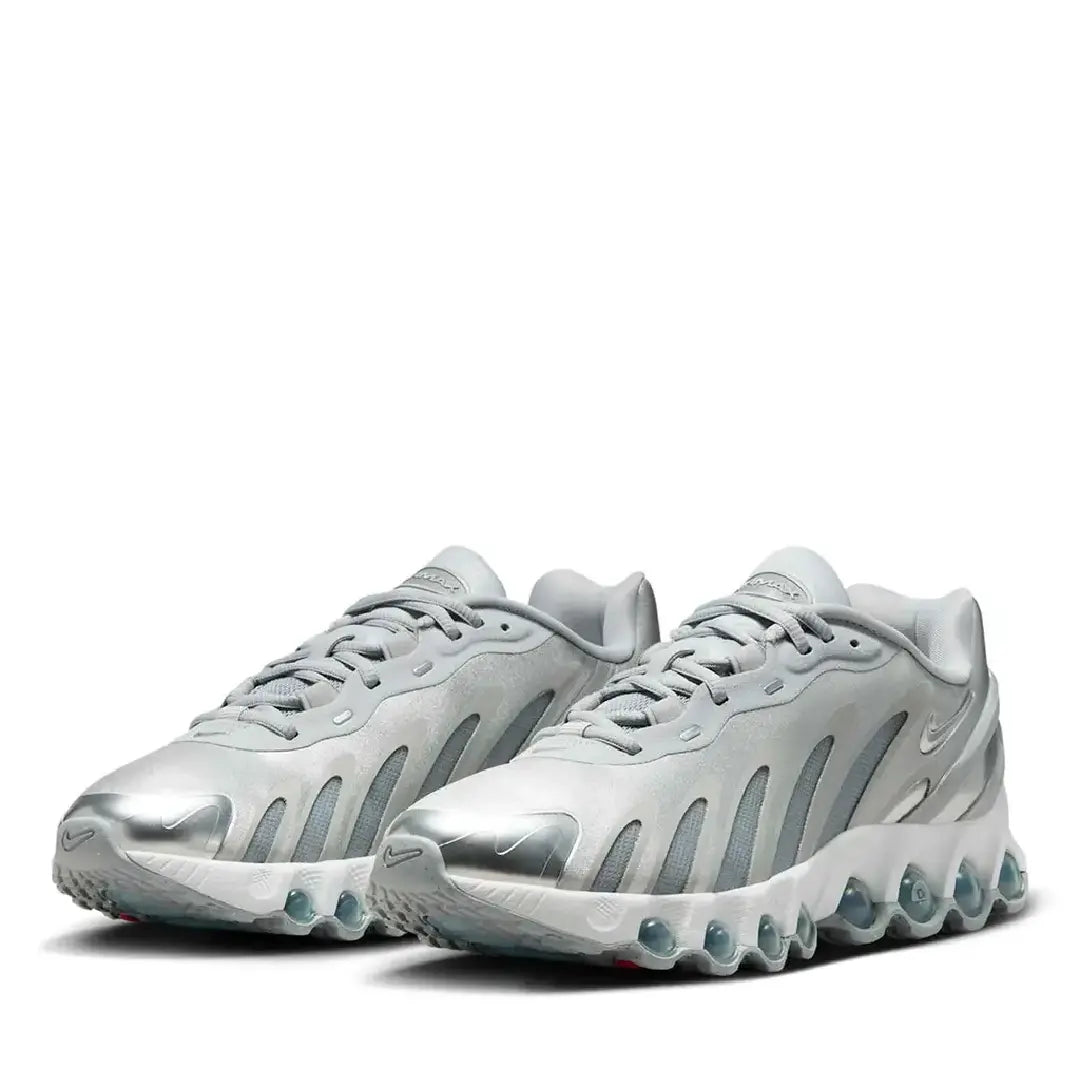 Nike DN8 (Metallic Silver)