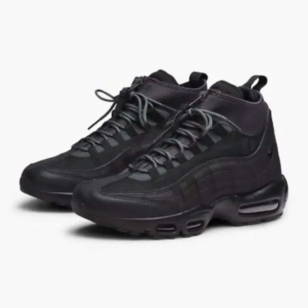 Nike 95 (Triple Black)