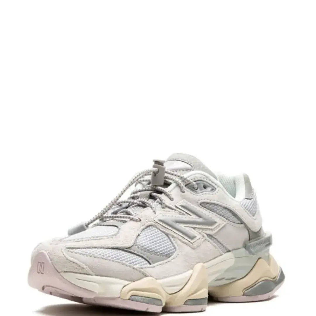 New Balance 9060 (December Sky)