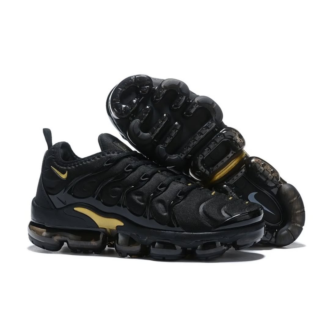 Nike Air VaporMax (Black Metallic Gold)
